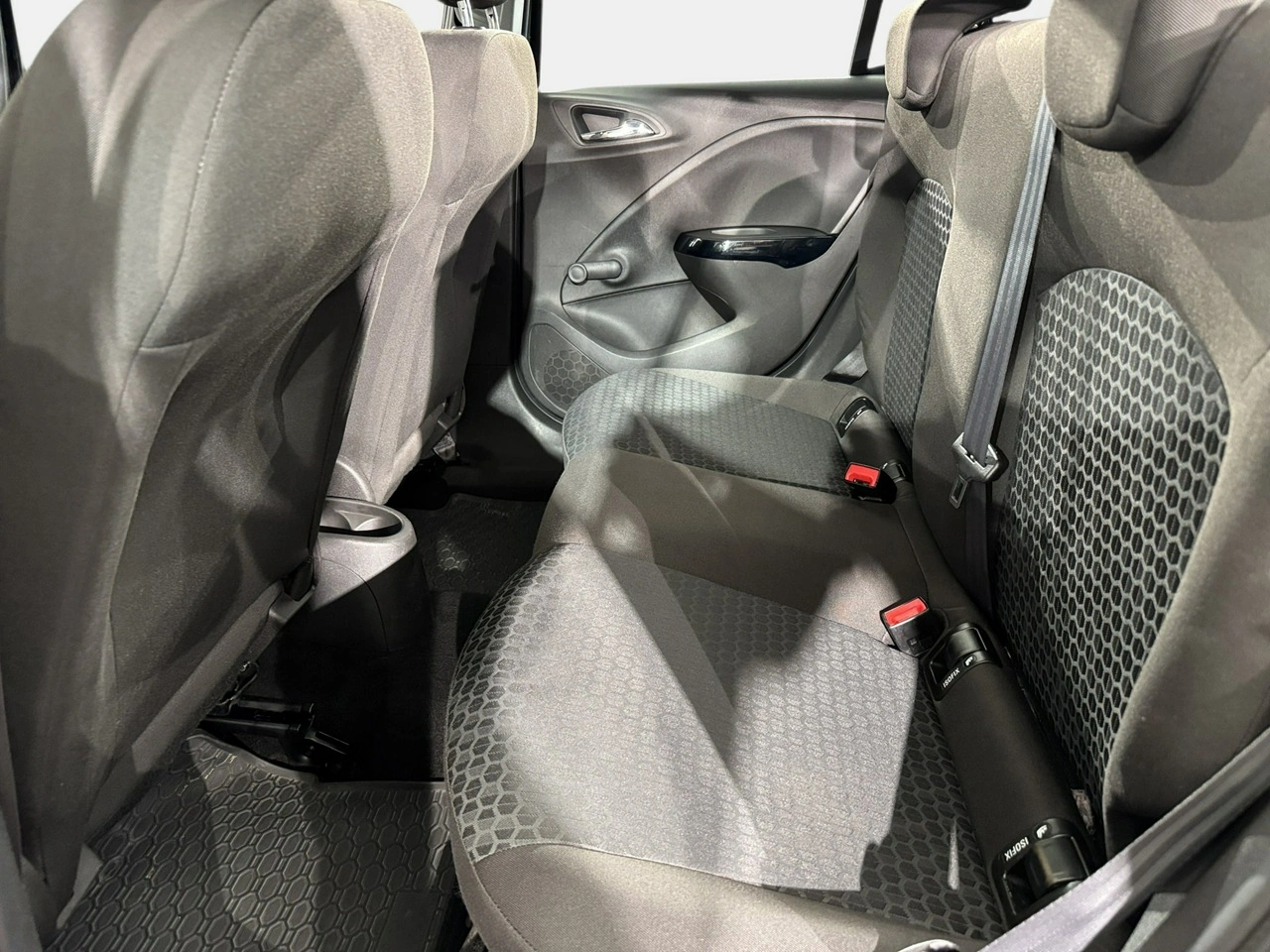 Opel Corsa - Zdjęcie 16