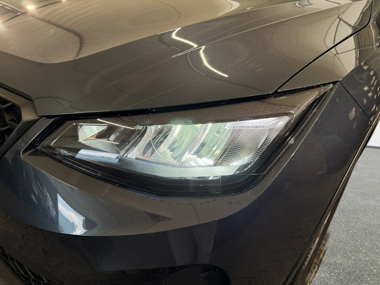 Seat Arona - Zdjęcie 8