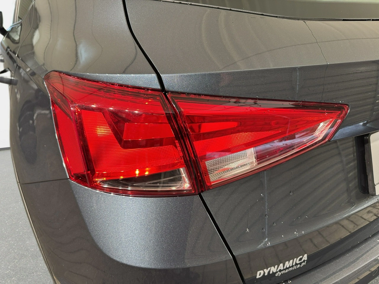 Seat Arona - Zdjęcie 10