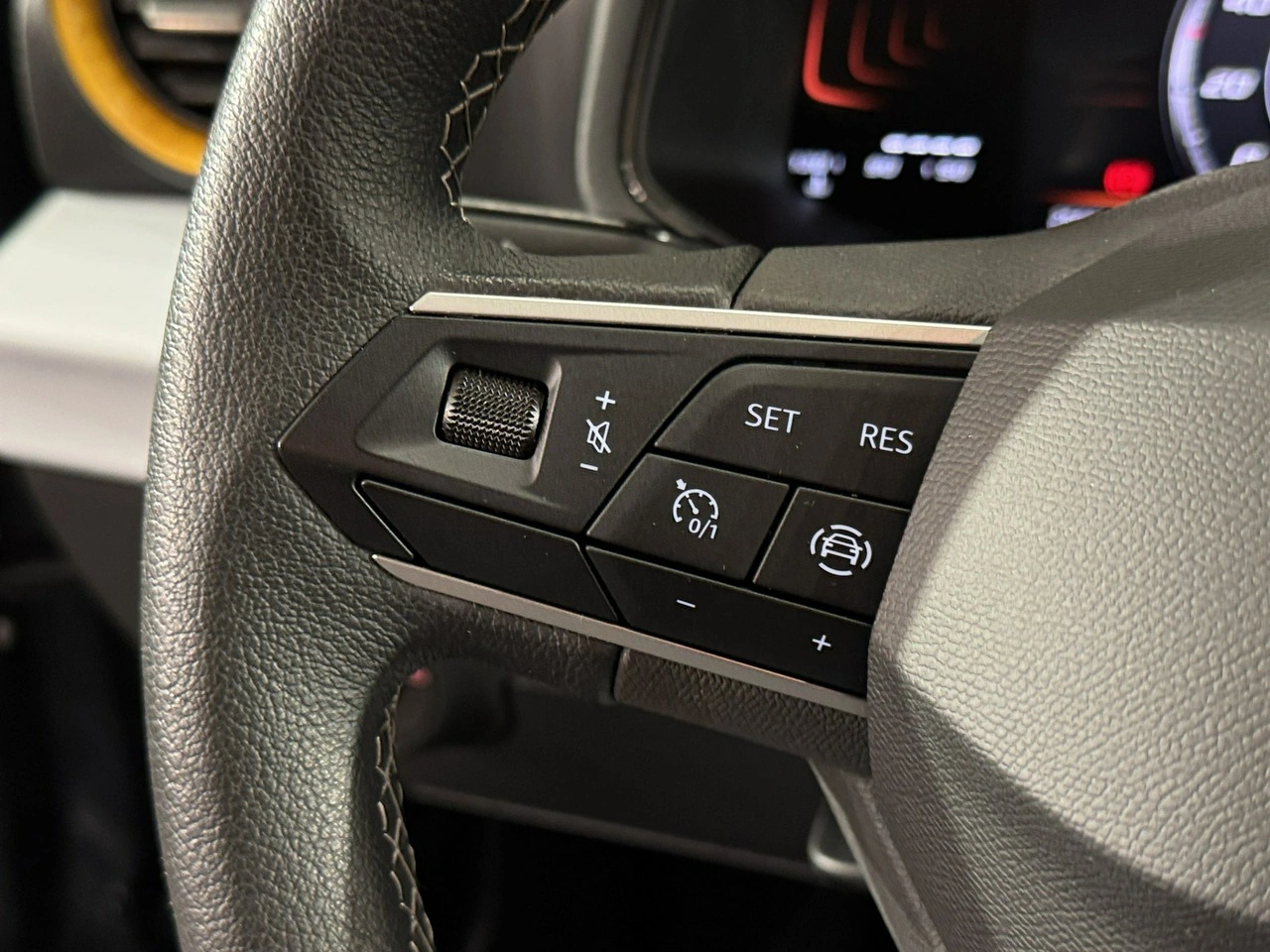 Seat Arona - Zdjęcie 13