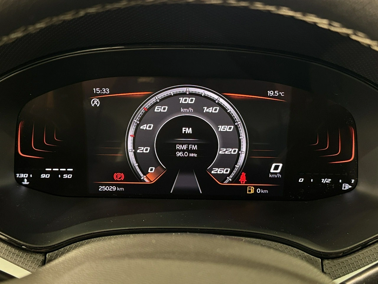 Seat Arona - Zdjęcie 15
