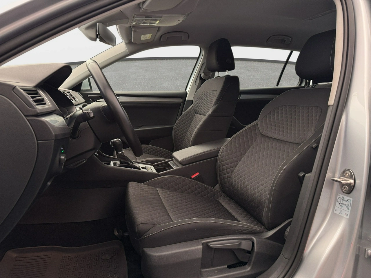 Skoda Superb - Zdjęcie 14