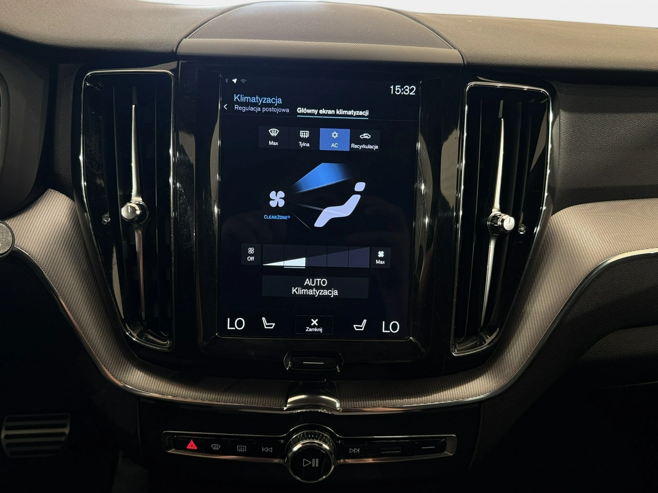 Volvo XC 60 - Zdjęcie 17
