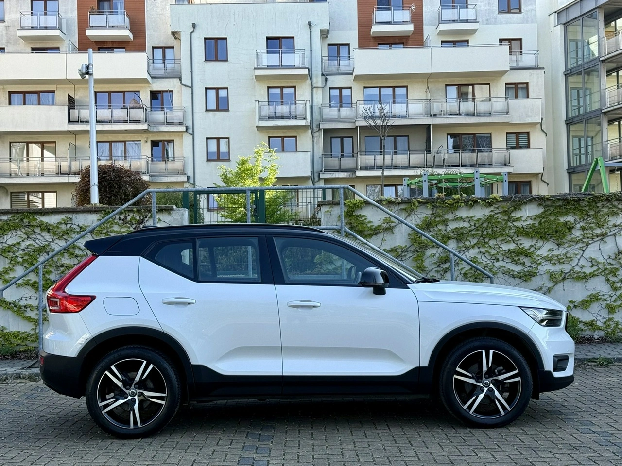 Volvo XC 40 - Zdjęcie 12