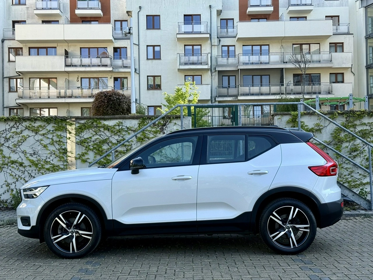 Volvo XC 40 - Zdjęcie 13