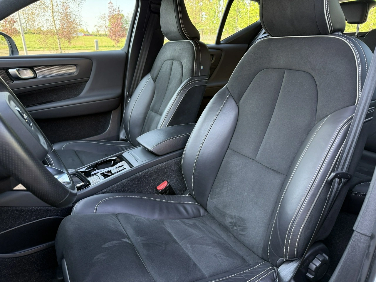 Volvo XC 40 - Zdjęcie 19