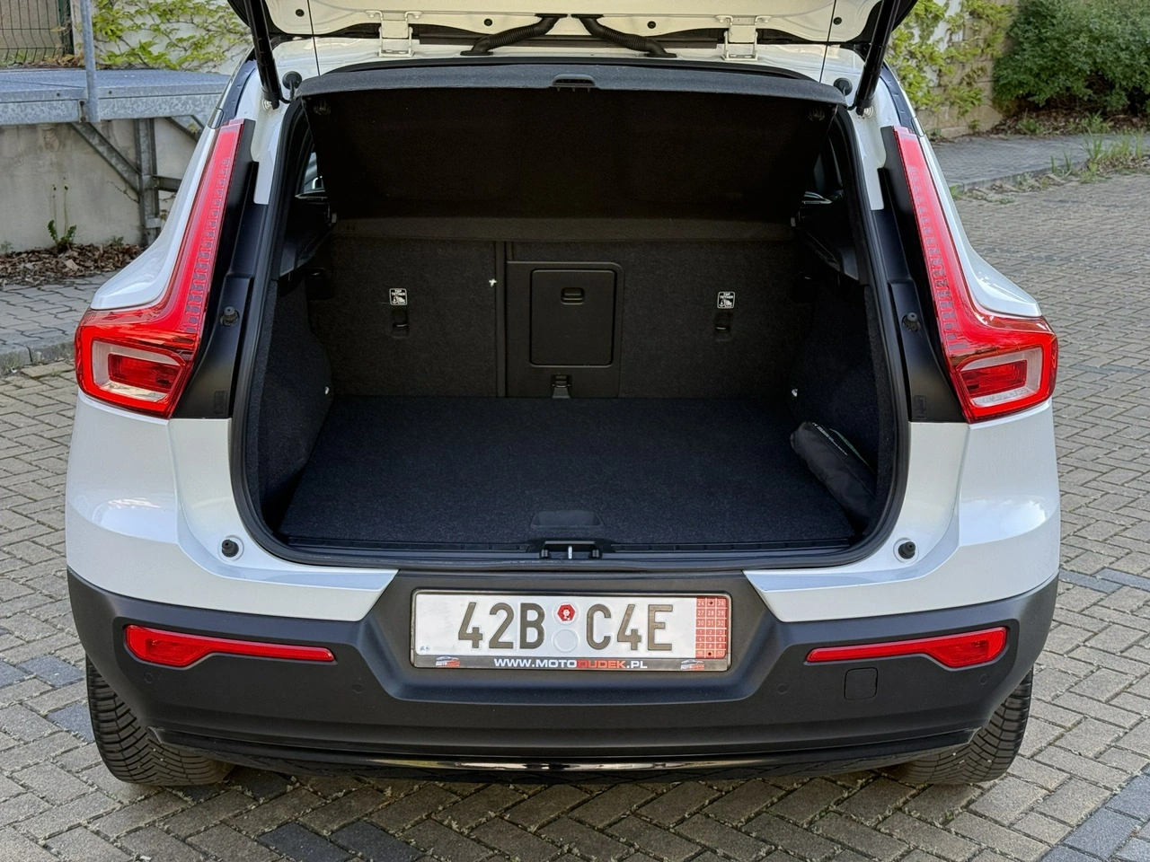 Volvo XC 40 - Zdjęcie 33