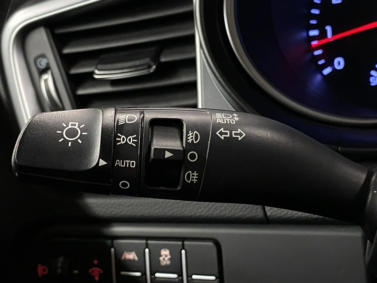 Kia Ceed - Zdjęcie 22