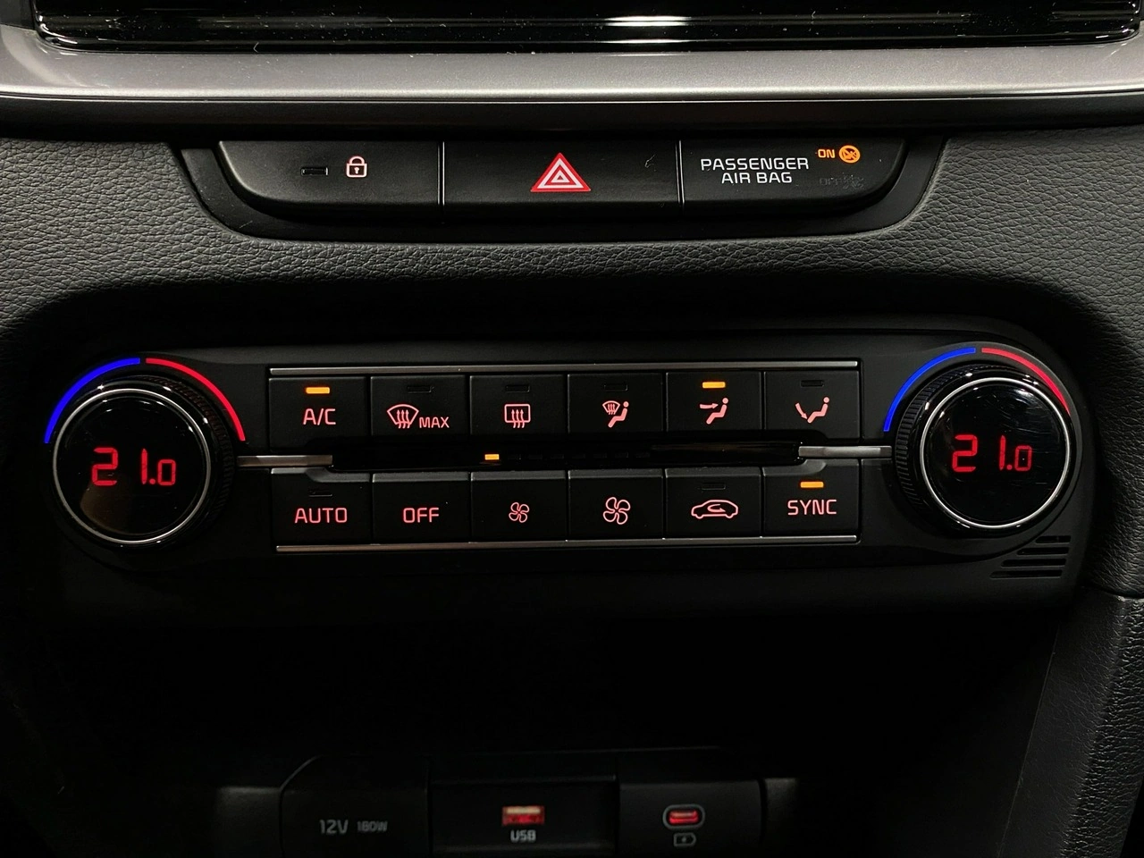Kia Ceed - Zdjęcie 28