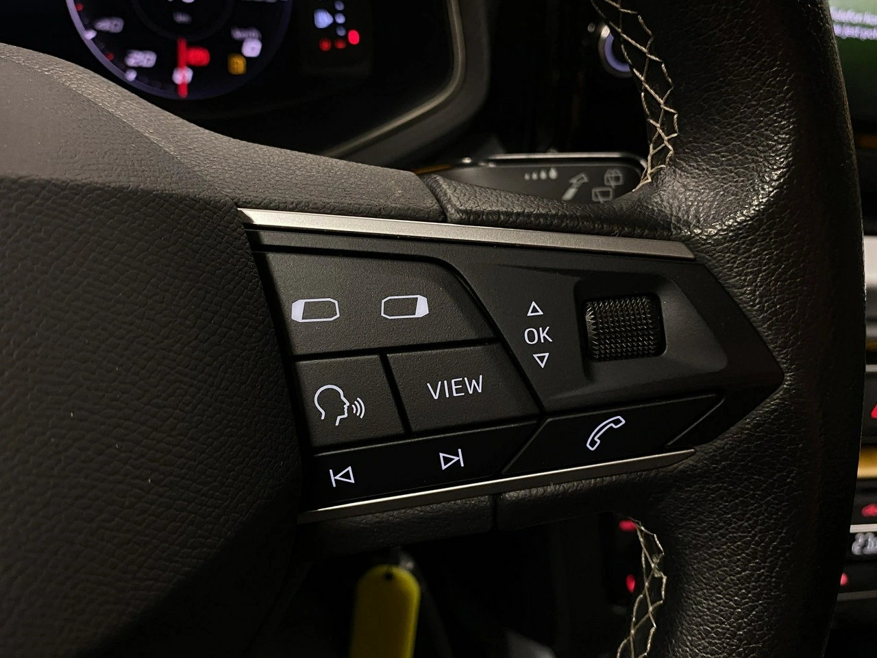 Seat Arona - Zdjęcie 21
