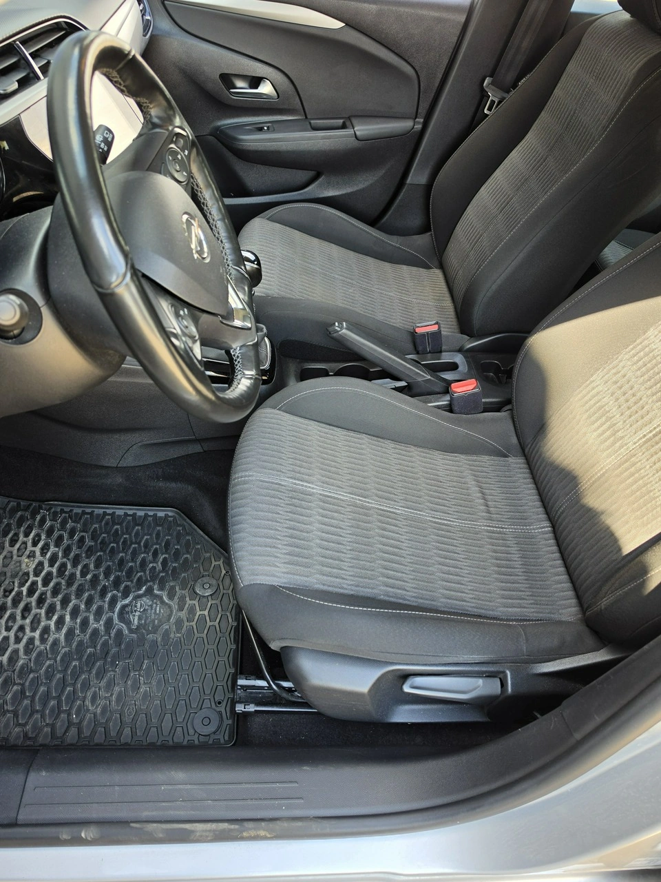 Opel Corsa - Zdjęcie 15