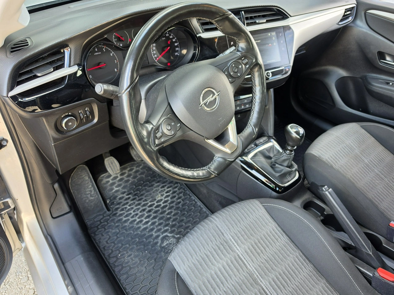 Opel Corsa - Zdjęcie 17