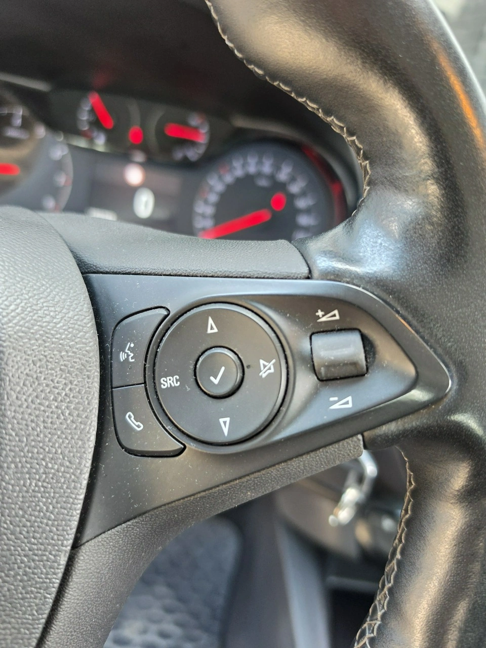 Opel Corsa - Zdjęcie 21