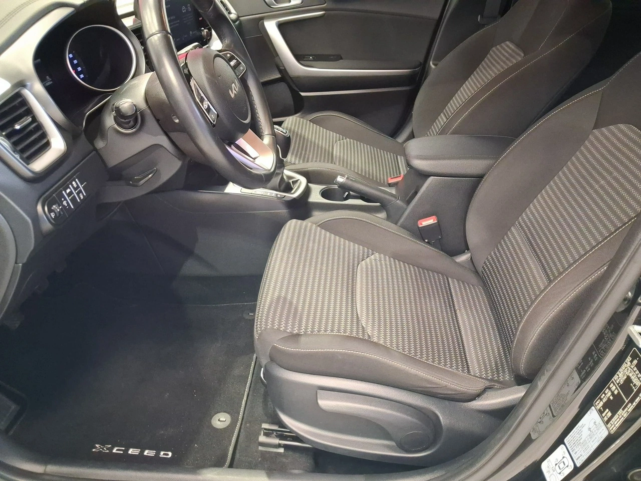 Kia XCeed - Zdjęcie 11