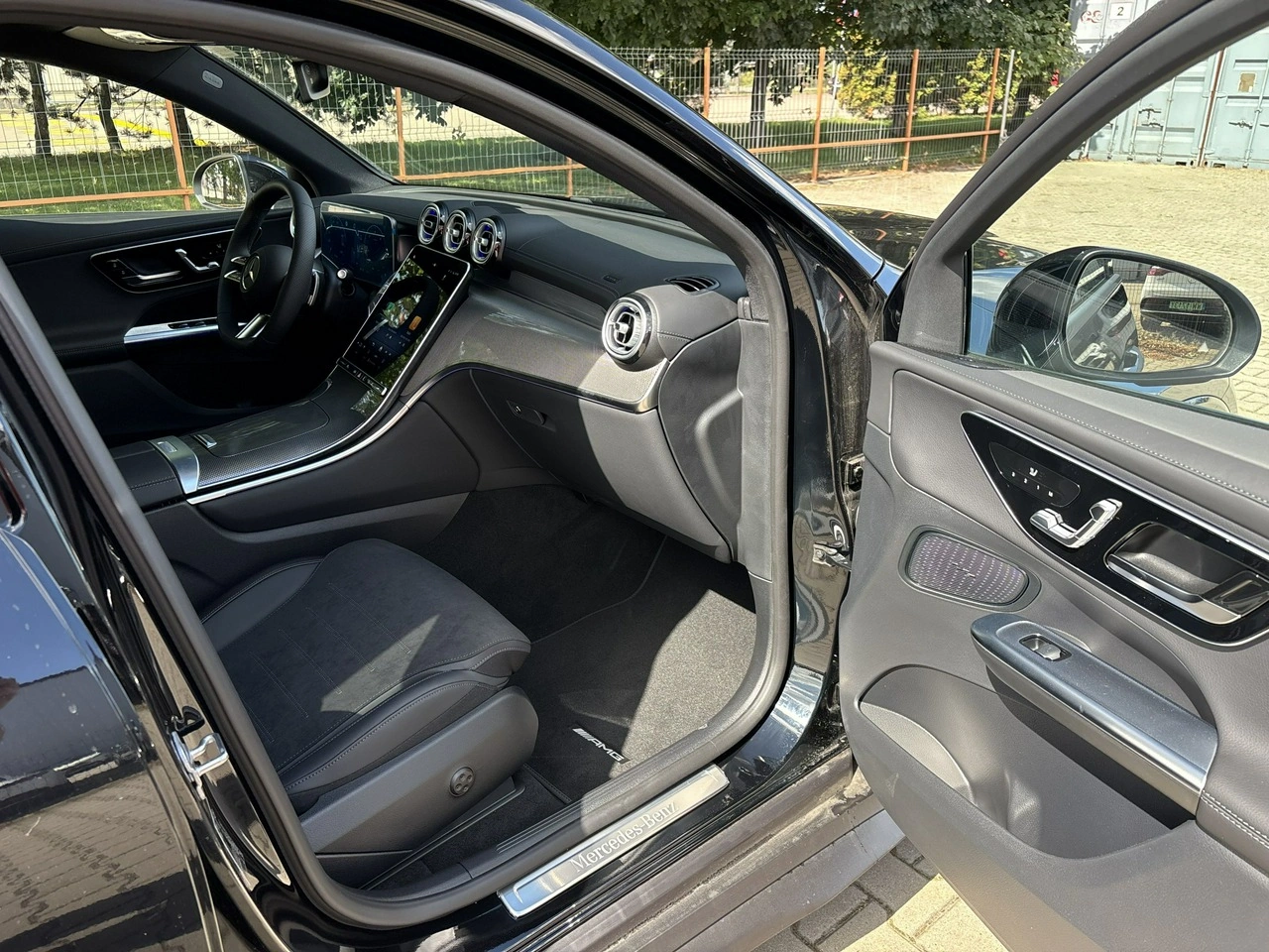 Mercedes GLC 220 - Zdjęcie 17