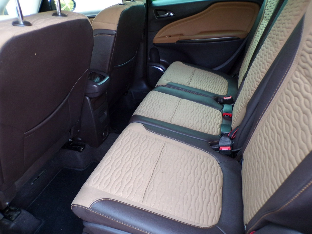 Opel Zafira - Zdjęcie 26