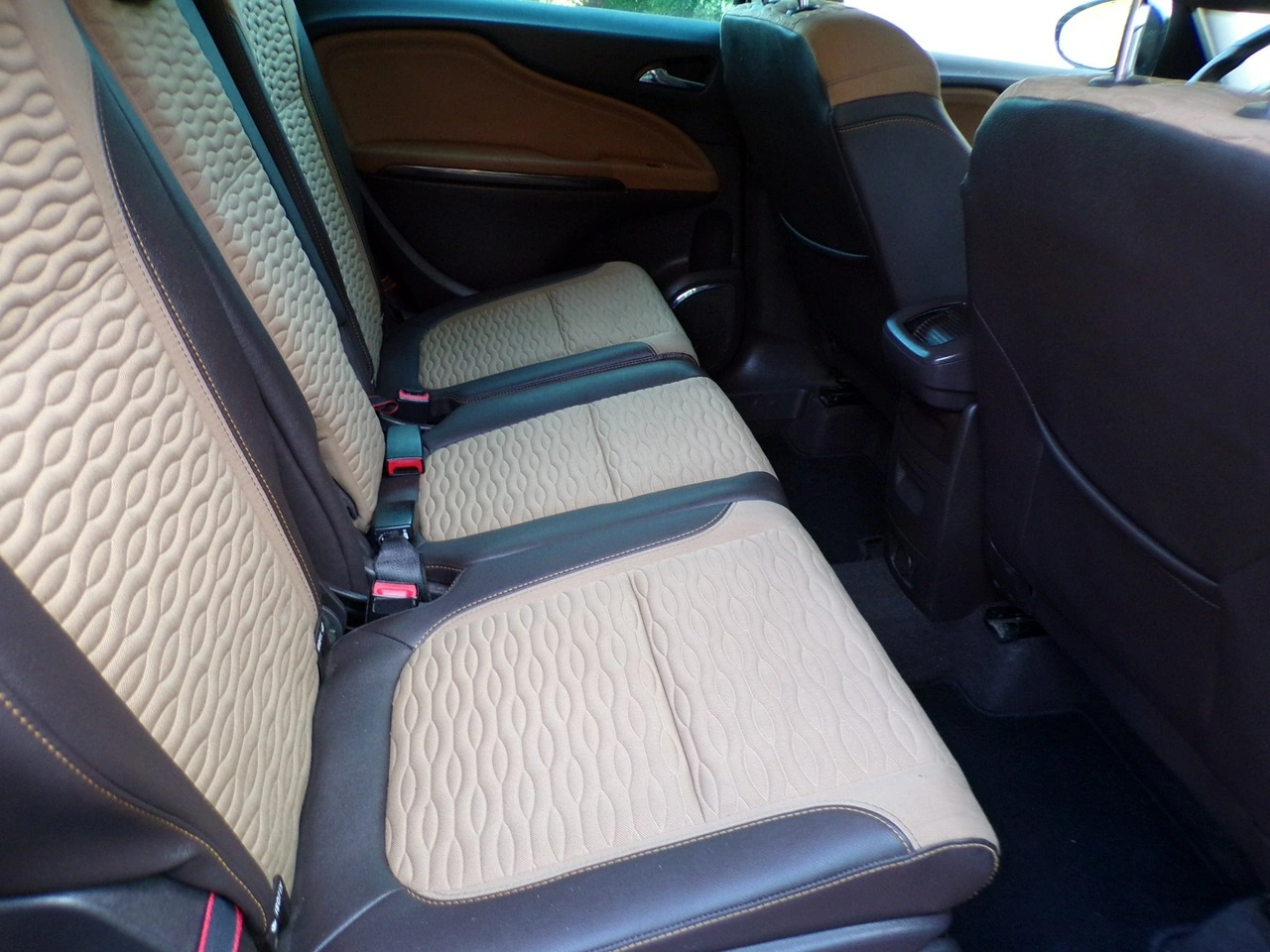 Opel Zafira - Zdjęcie 30