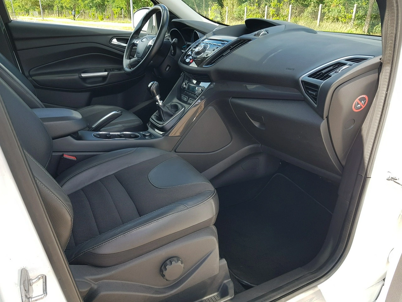 Ford Kuga - Zdjęcie 17