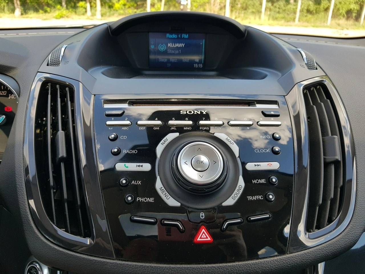 Ford Kuga - Zdjęcie 21