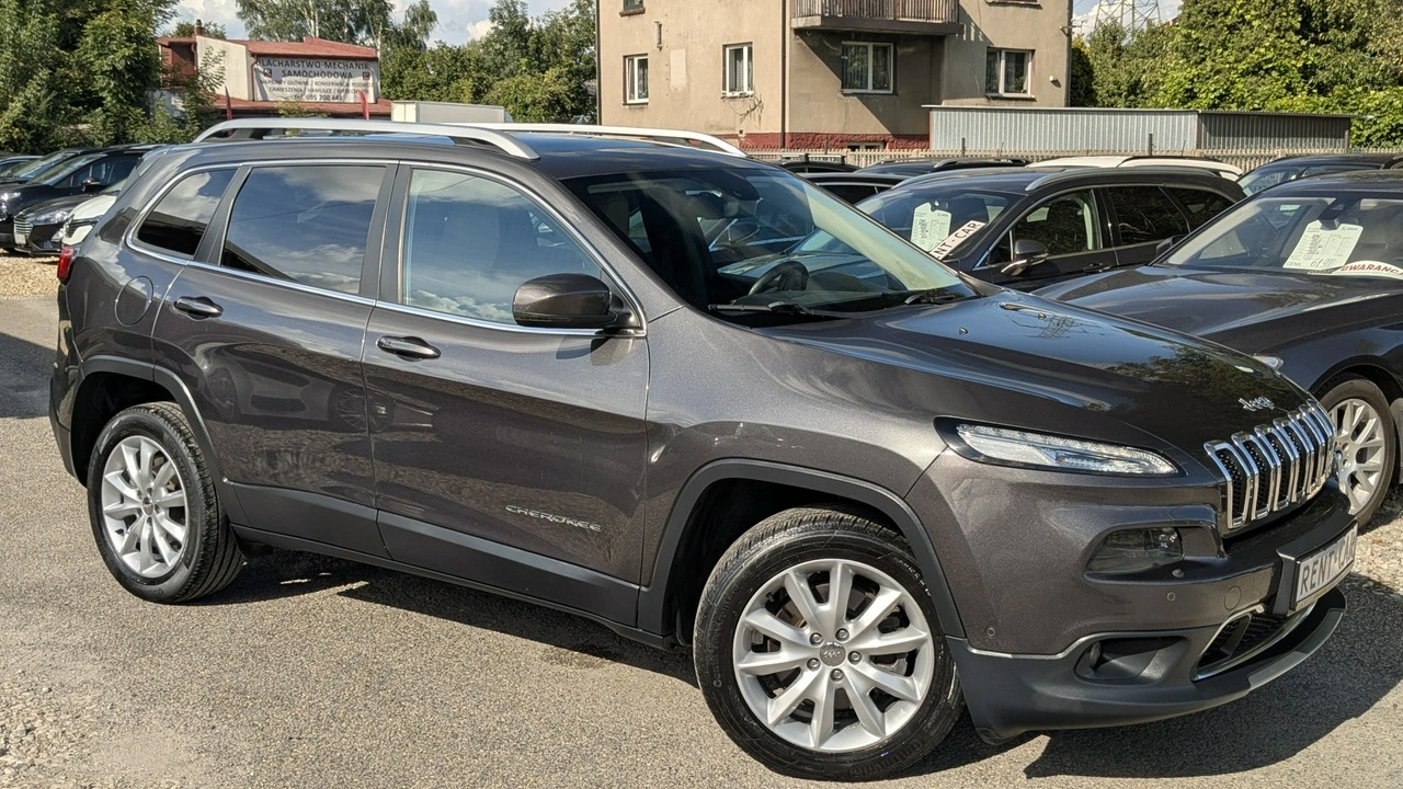 Jeep Cherokee - Zdjęcie 7