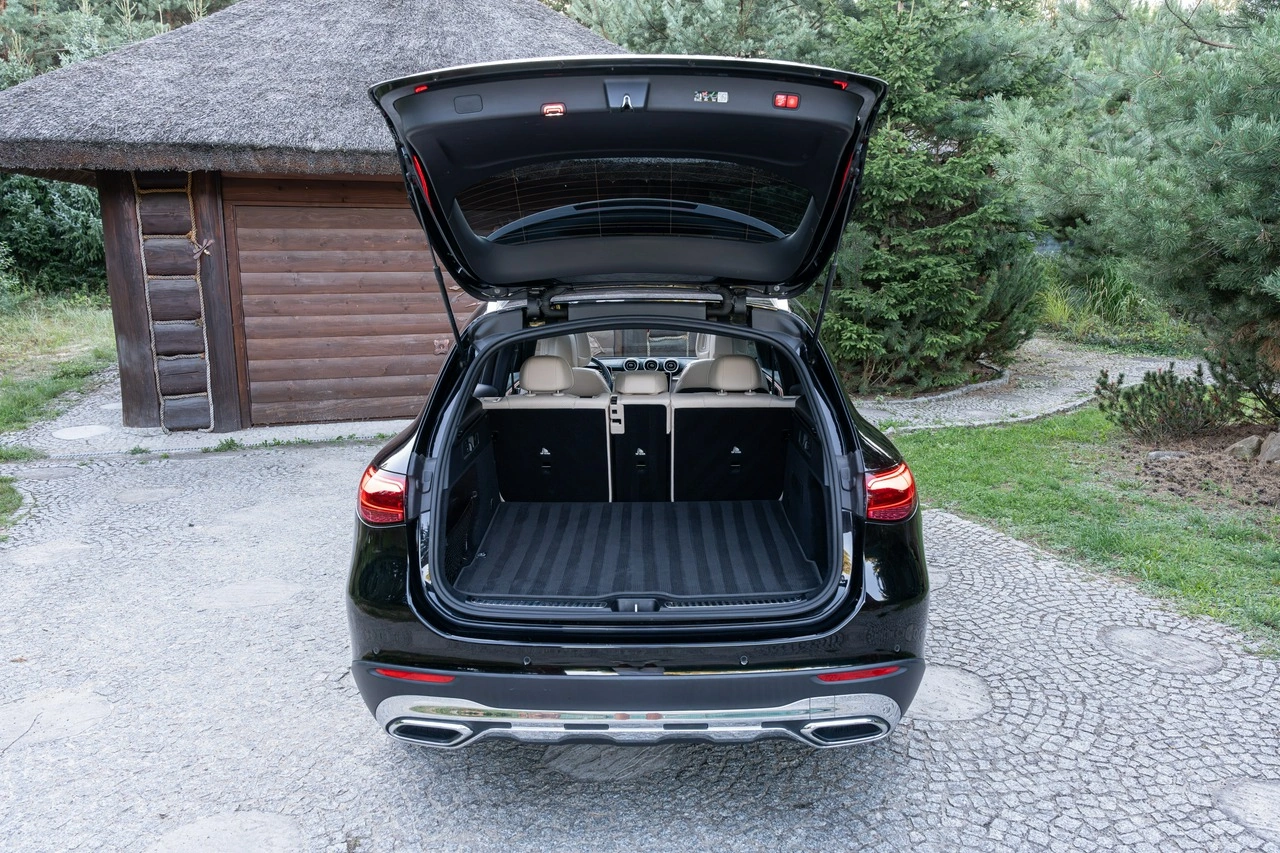 Mercedes GLC 300 - Zdjęcie 28