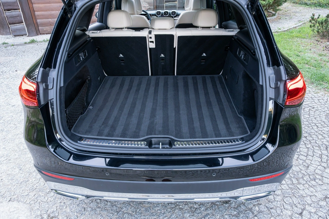 Mercedes GLC 300 - Zdjęcie 30