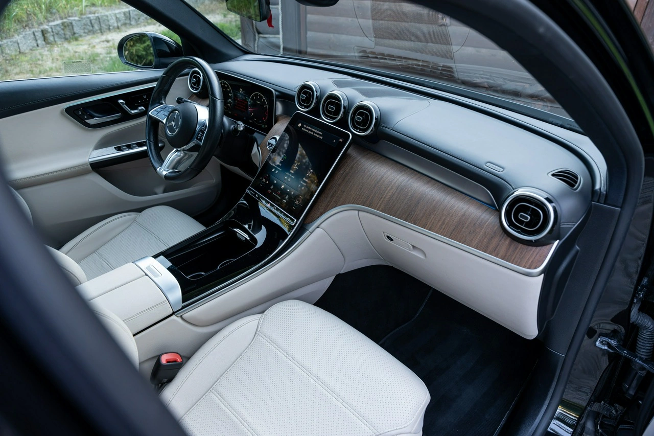 Mercedes GLC 300 - Zdjęcie 37