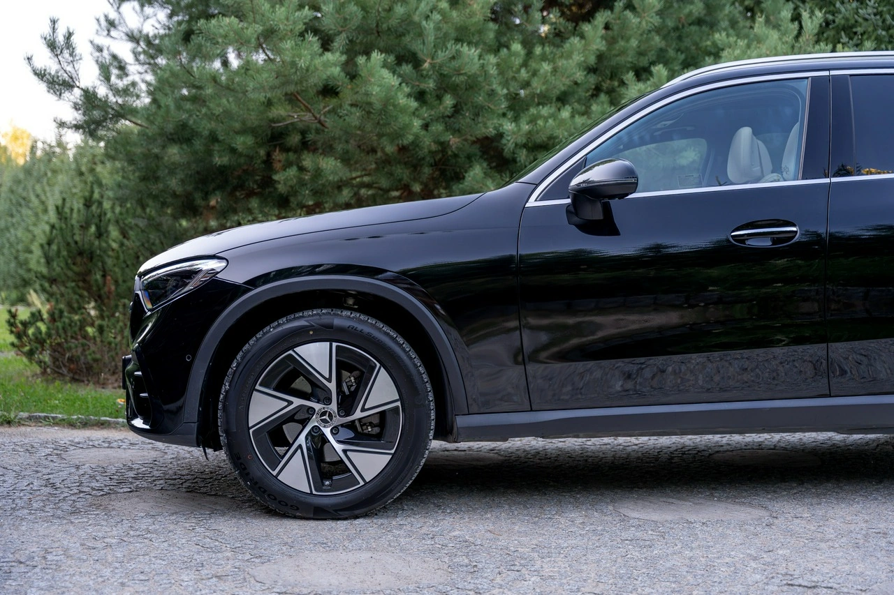 Mercedes GLC 300 - Zdjęcie 7
