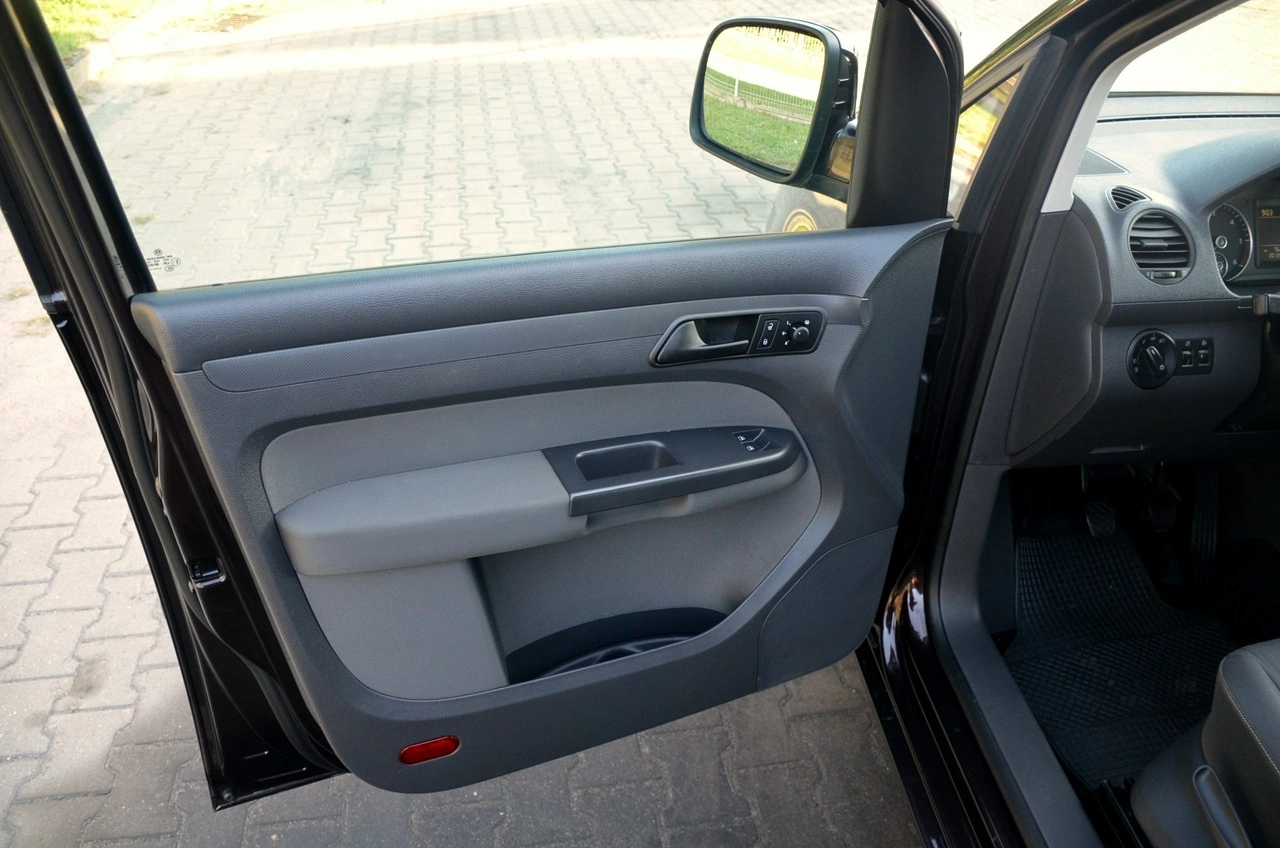 Volkswagen Caddy - Zdjęcie 13