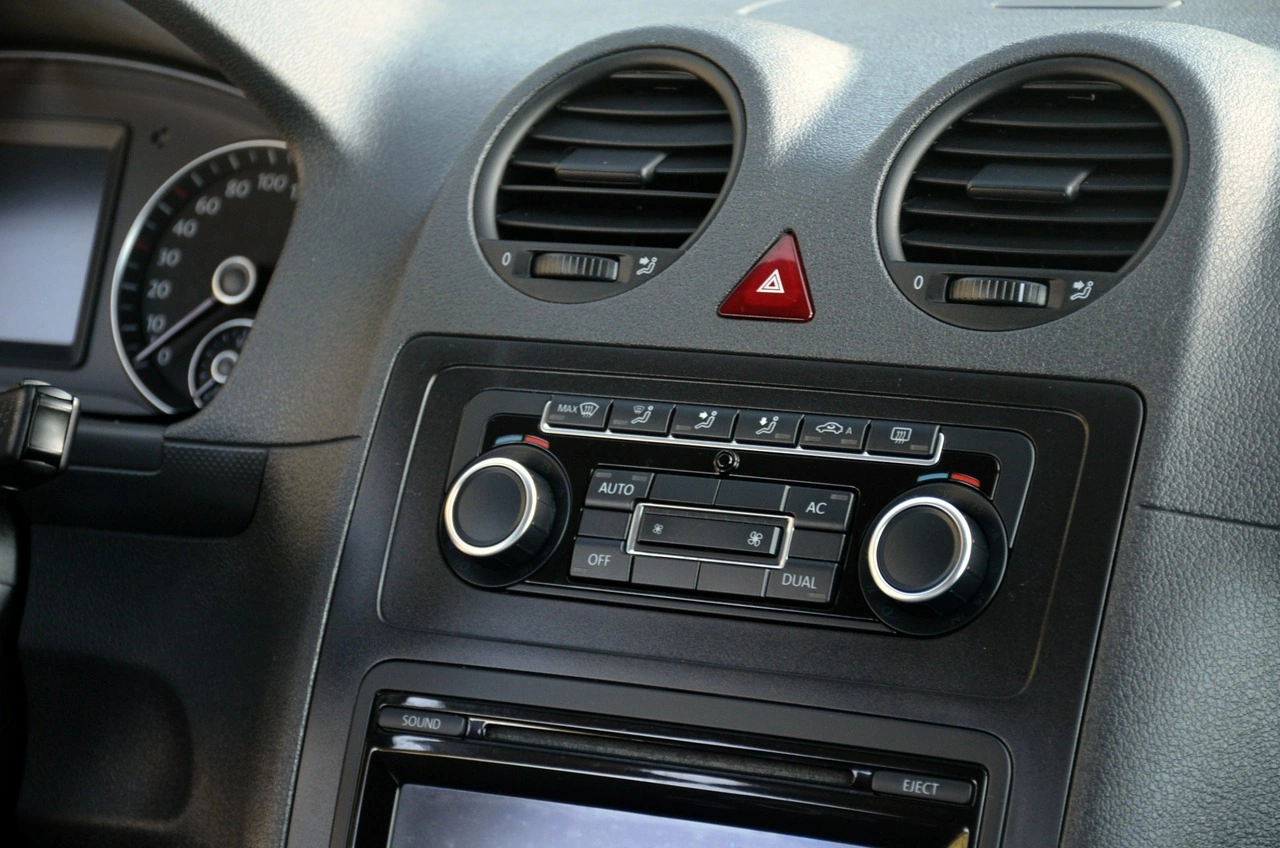 Volkswagen Caddy - Zdjęcie 17