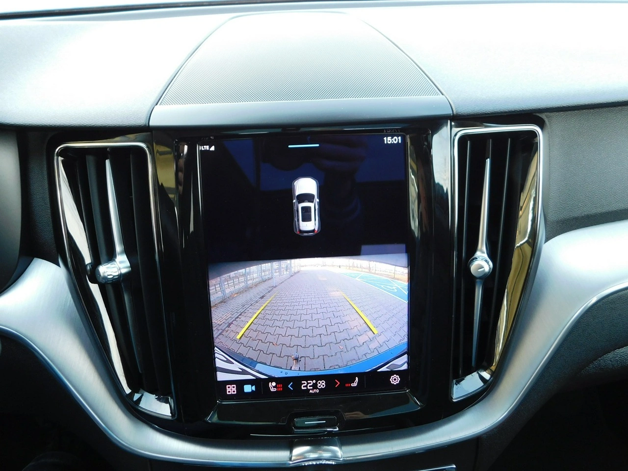 Volvo XC 60 - Zdjęcie 17
