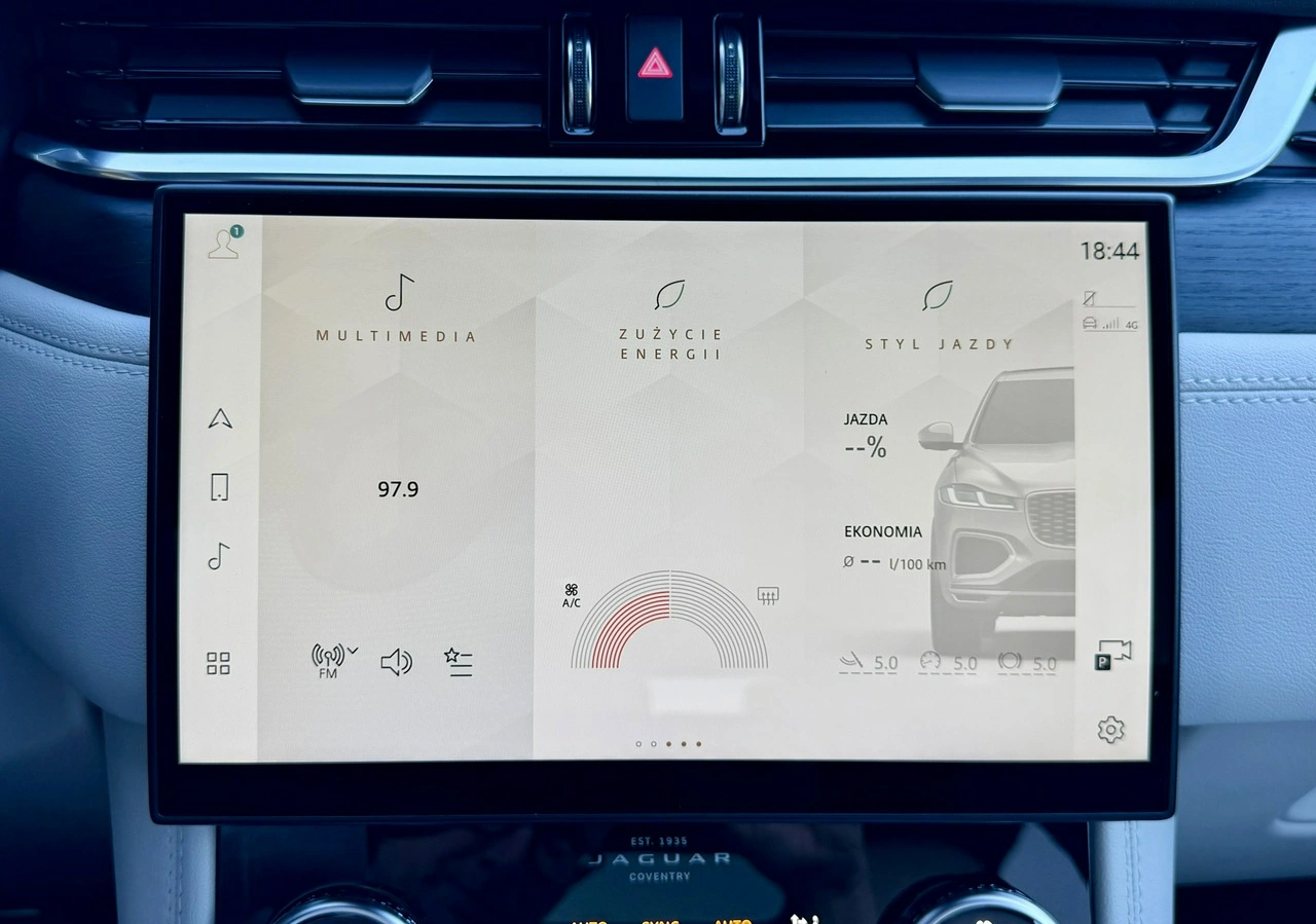 Jaguar F-Pace - Zdjęcie 28