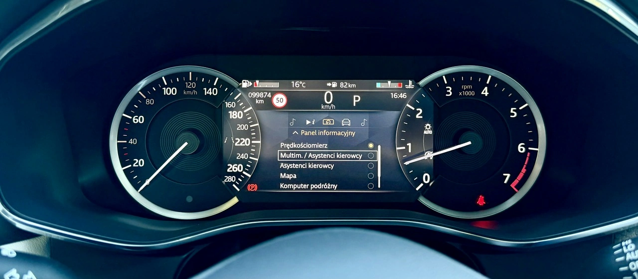 Jaguar F-Pace - Zdjęcie 31