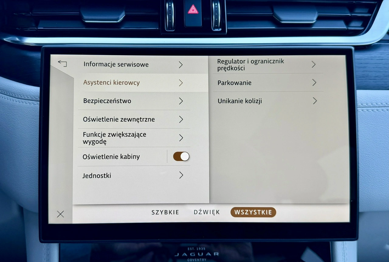 Jaguar F-Pace - Zdjęcie 32