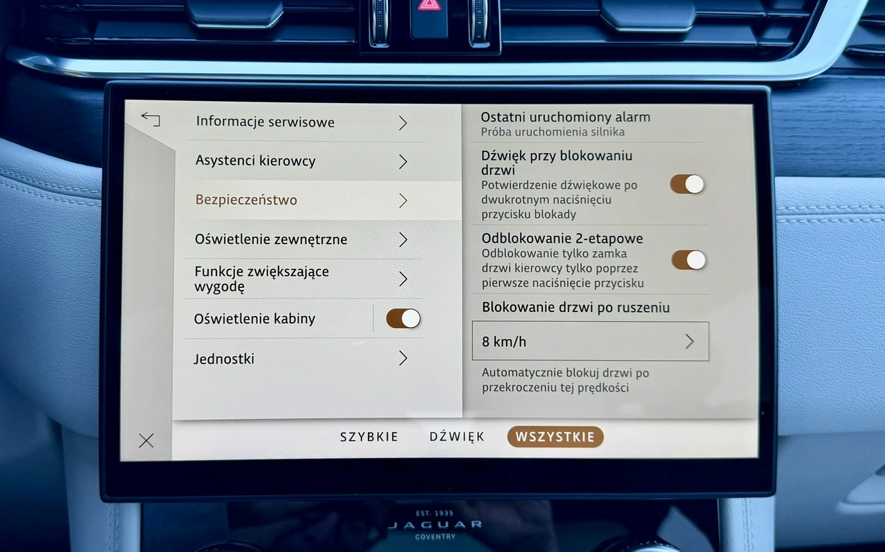 Jaguar F-Pace - Zdjęcie 33