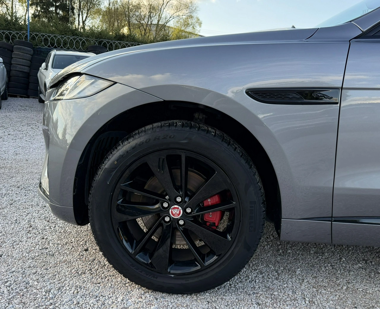 Jaguar F-Pace - Zdjęcie 39