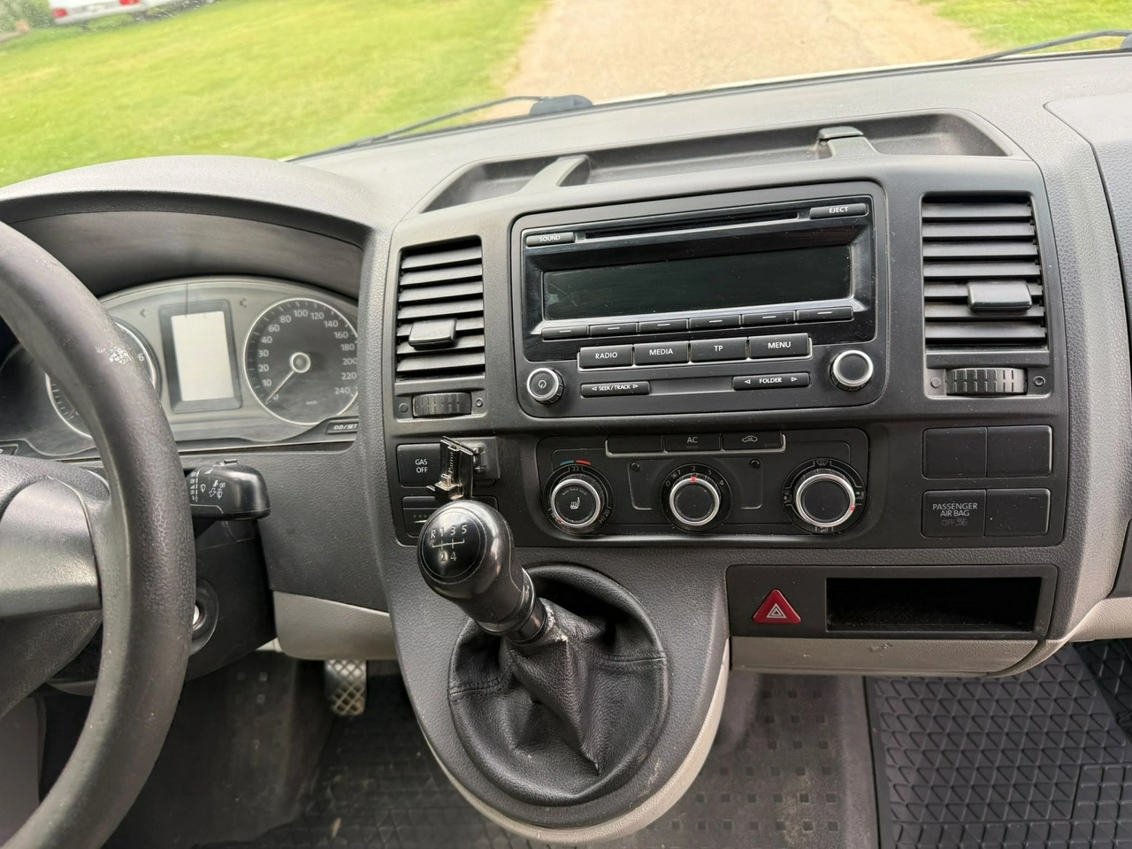 Volkswagen Transporter - Zdjęcie 11