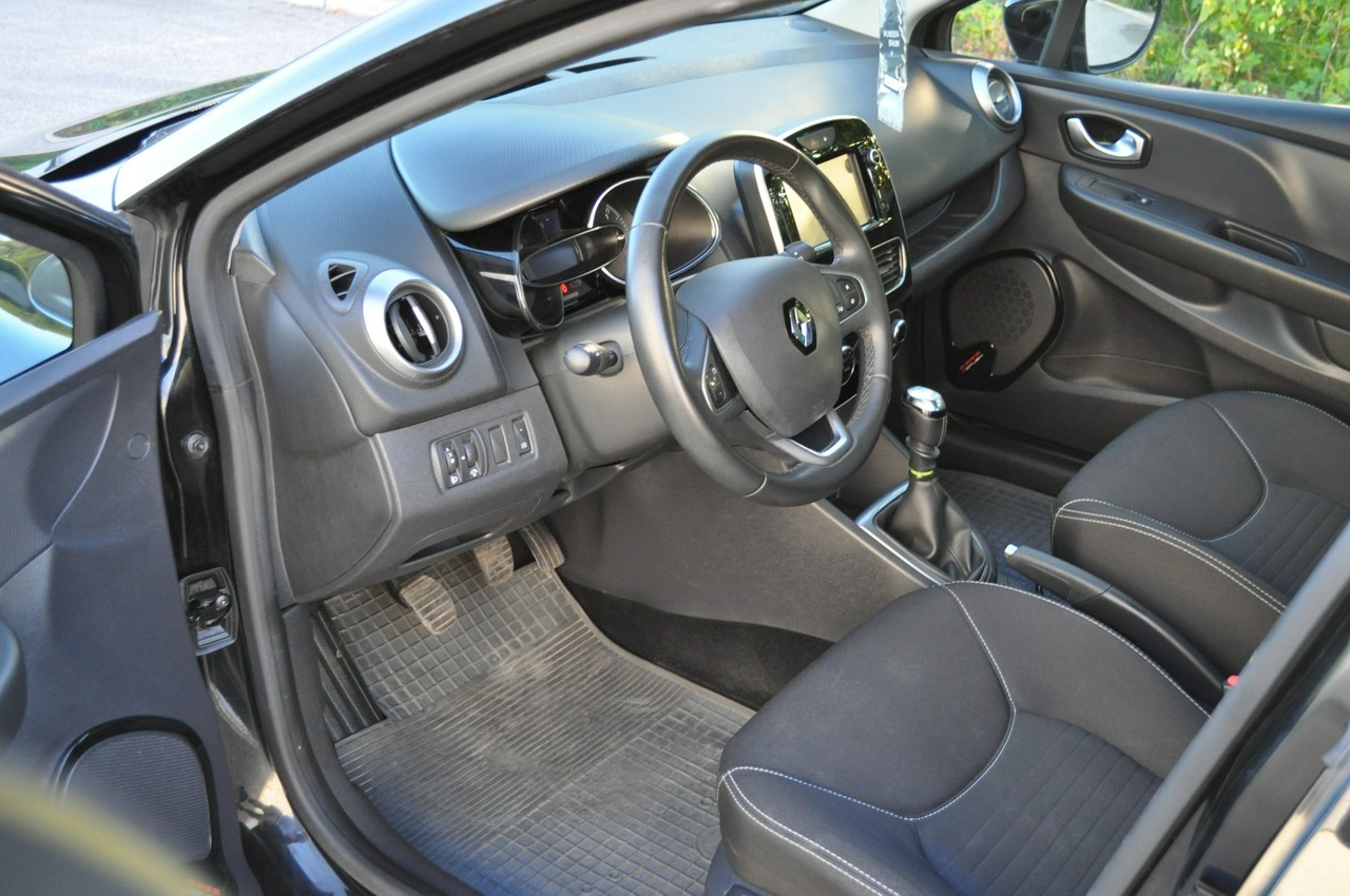 Renault Clio - Zdjęcie 14
