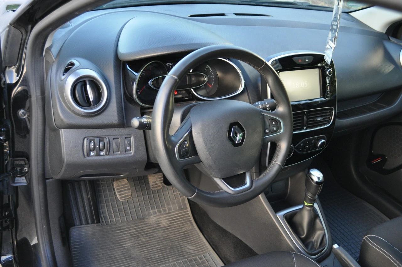 Renault Clio - Zdjęcie 15