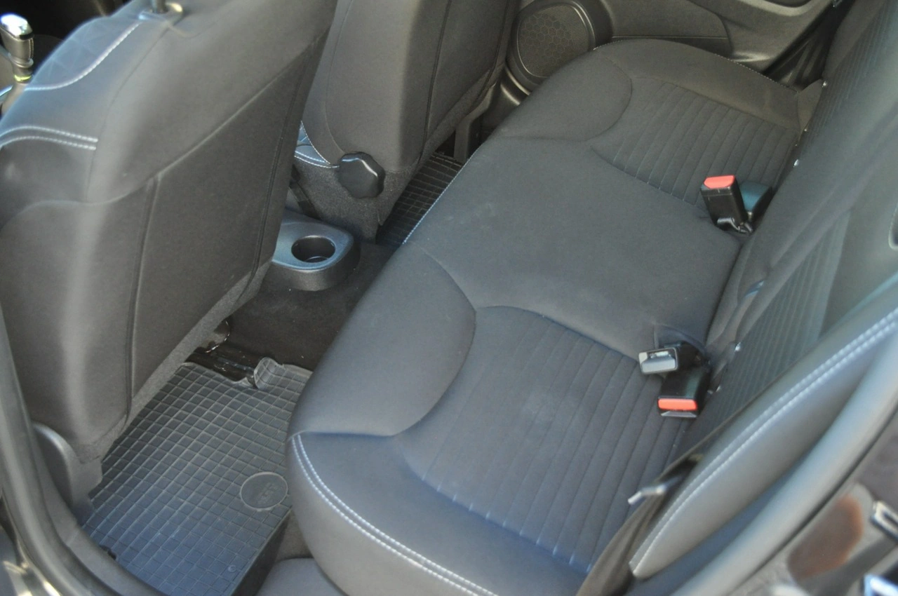 Renault Clio - Zdjęcie 23