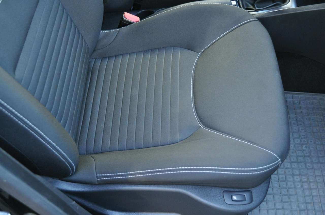 Renault Clio - Zdjęcie 26