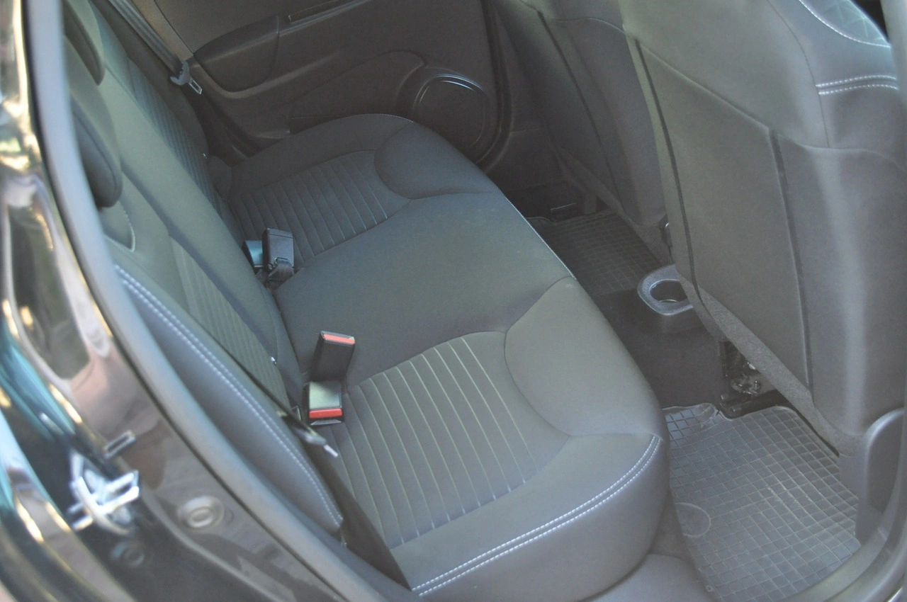 Renault Clio - Zdjęcie 28