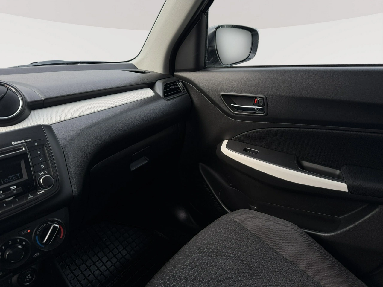 Suzuki Swift - Zdjęcie 17