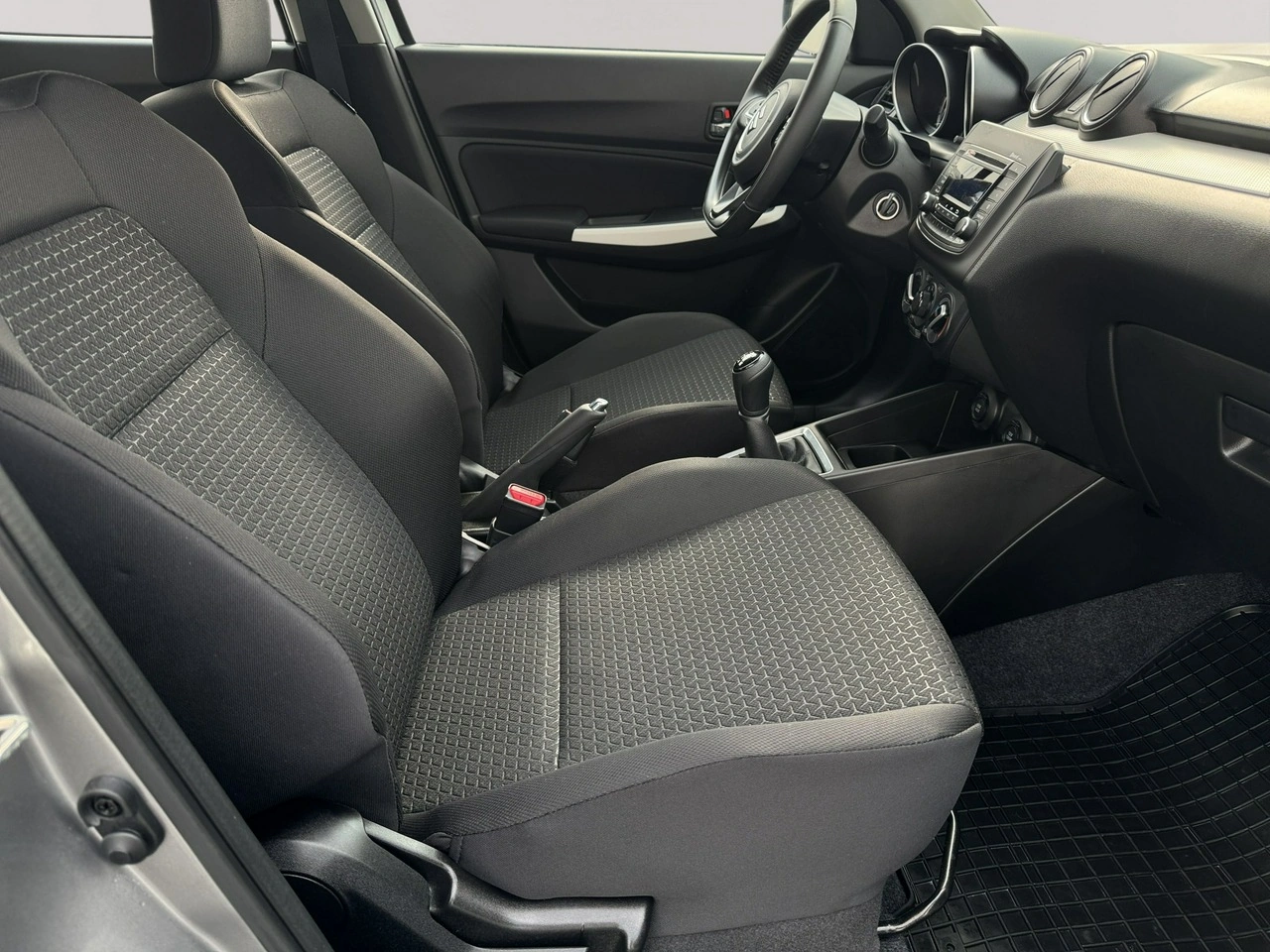 Suzuki Swift - Zdjęcie 19