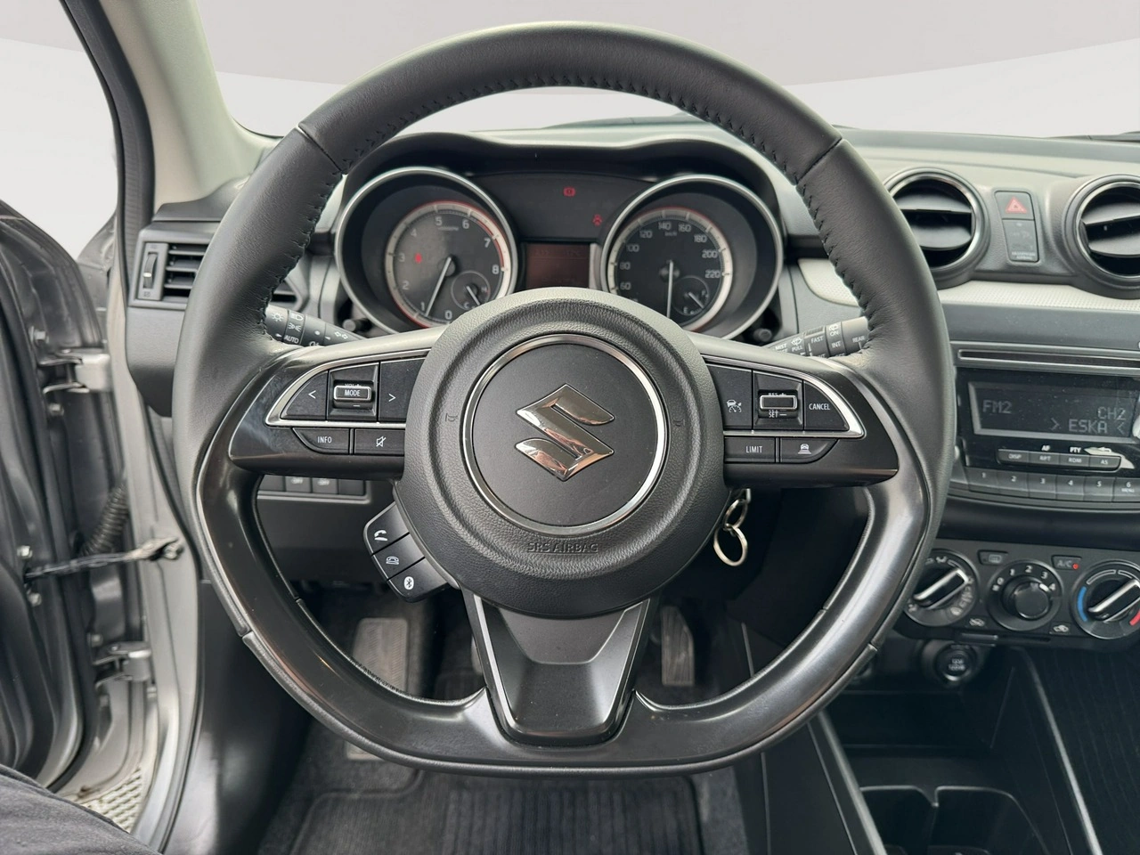 Suzuki Swift - Zdjęcie 13