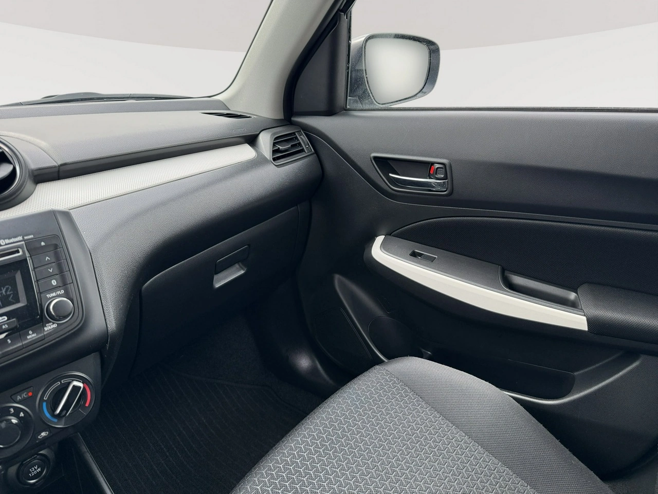 Suzuki Swift - Zdjęcie 16