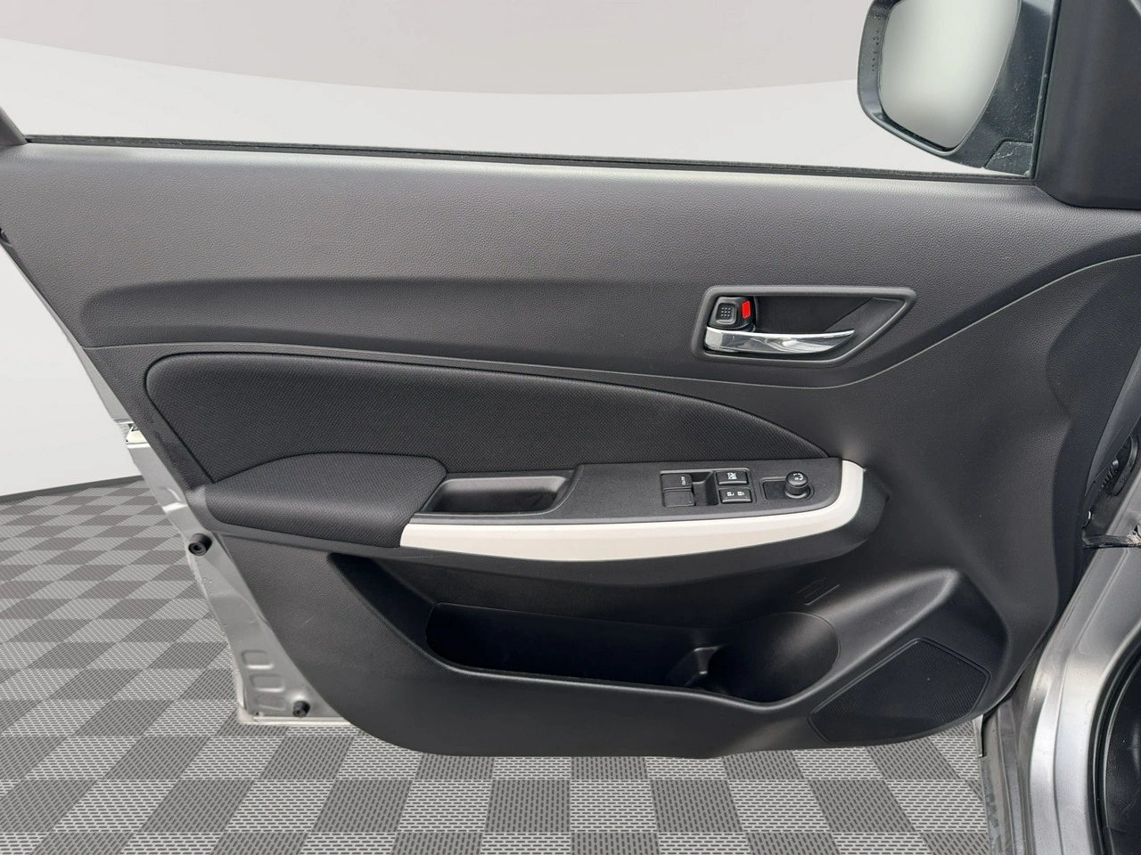 Suzuki Swift - Zdjęcie 8