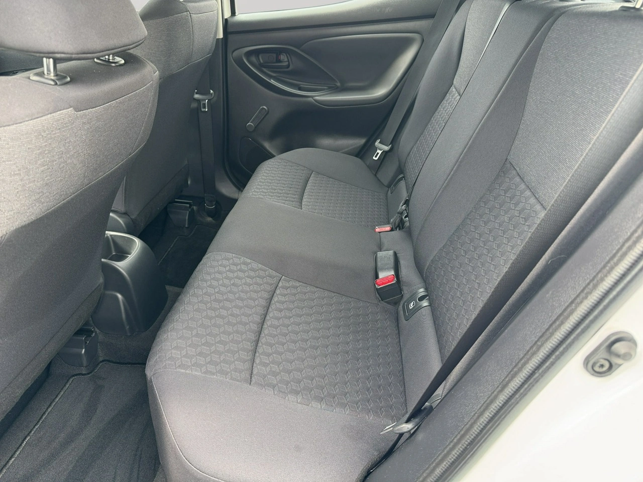 Toyota Yaris - Zdjęcie 19
