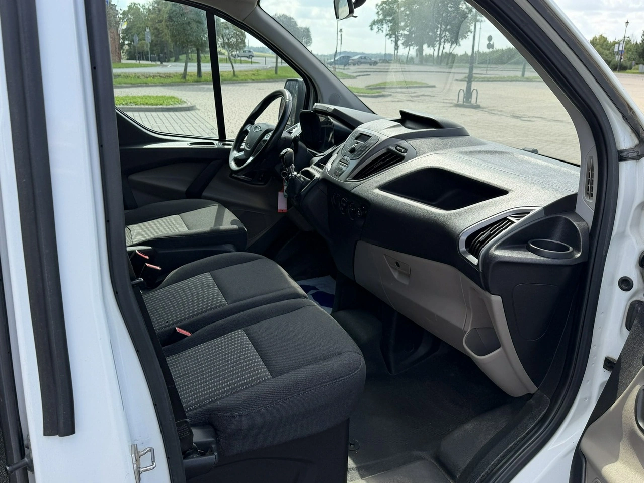 Ford Transit Custom - Zdjęcie 9