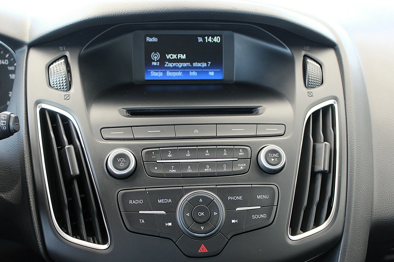 Ford Focus - Zdjęcie 17